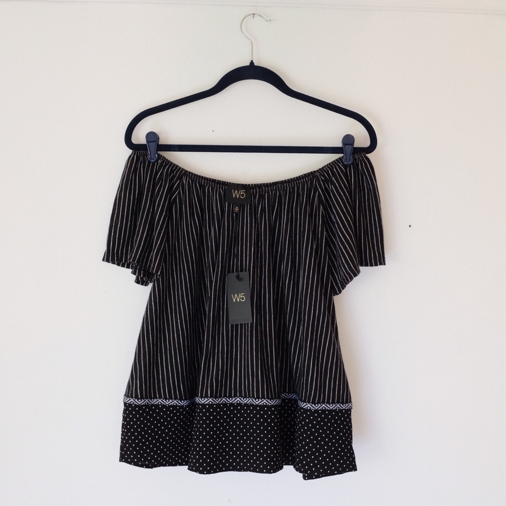 W5 B&W off the shoulder top